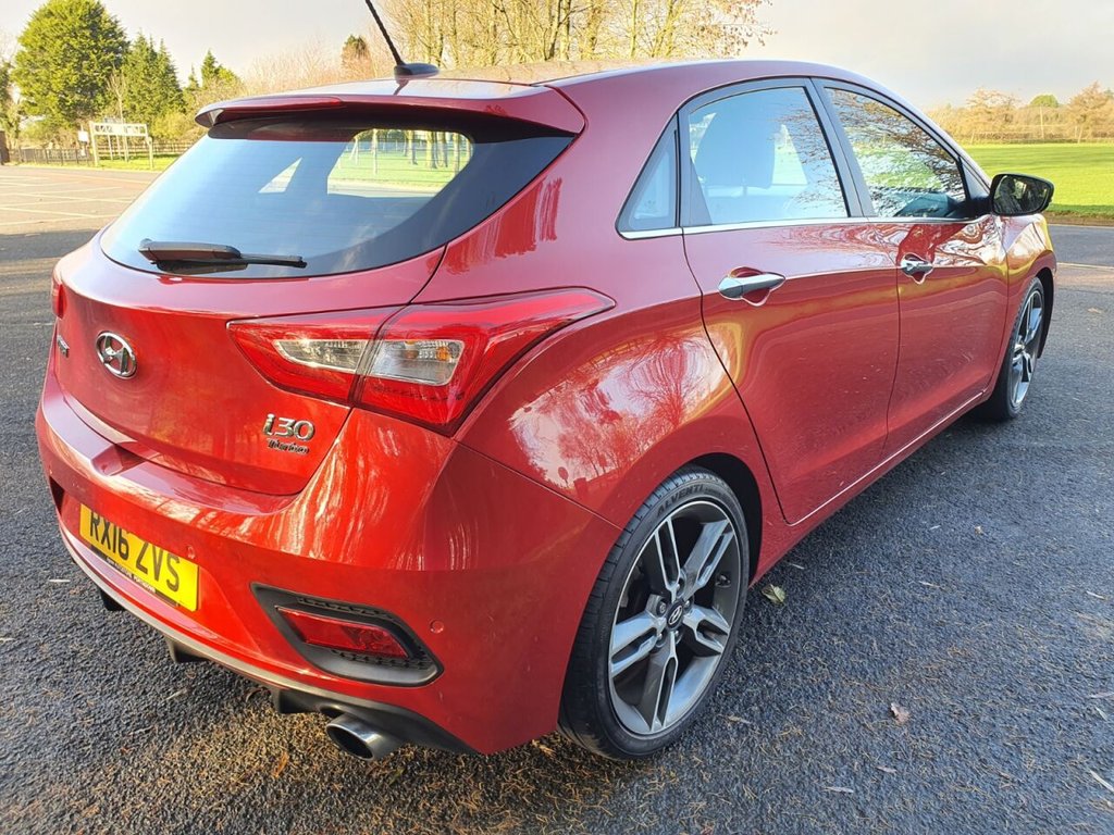 16 Hyundai I30 Turbo Gdi 10 995