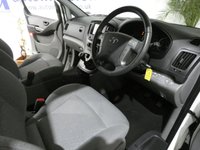 USED 2019 69 HYUNDAI i800 2.5 CRDI SE NAV 5d 134 BHP 8 SEATS SAT NAV 1 OWNER FSH