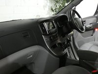 USED 2019 69 HYUNDAI i800 2.5 CRDI SE NAV 5d 134 BHP 8 SEATS SAT NAV 1 OWNER FSH