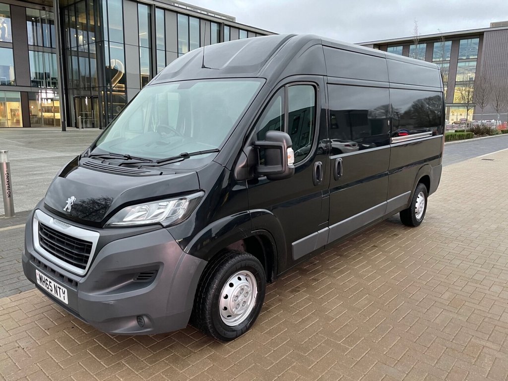 View our PEUGEOT BOXER