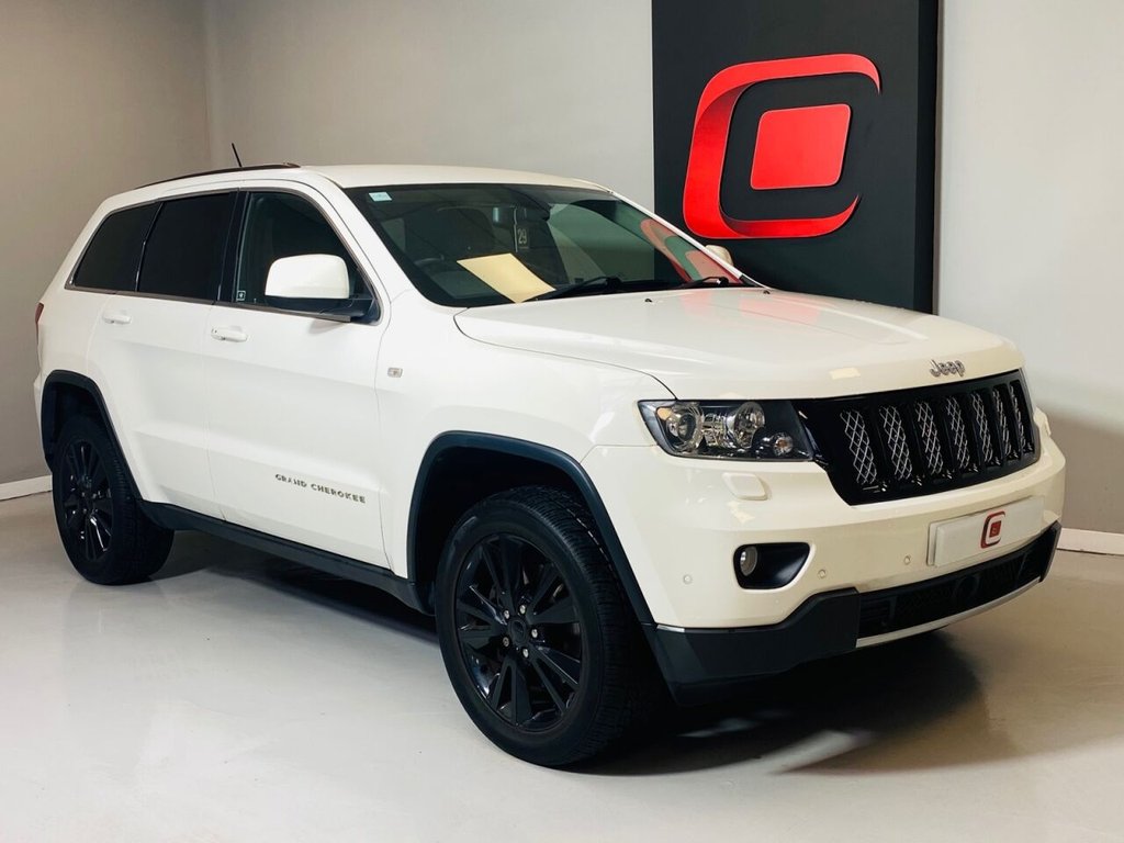 View our JEEP GRAND CHEROKEE