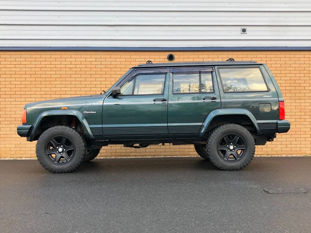 USED 1994 M JEEP CHEROKEE XJ LIMITED // 4x4 // 4.0L 181 BHP // LPG // Px swap 