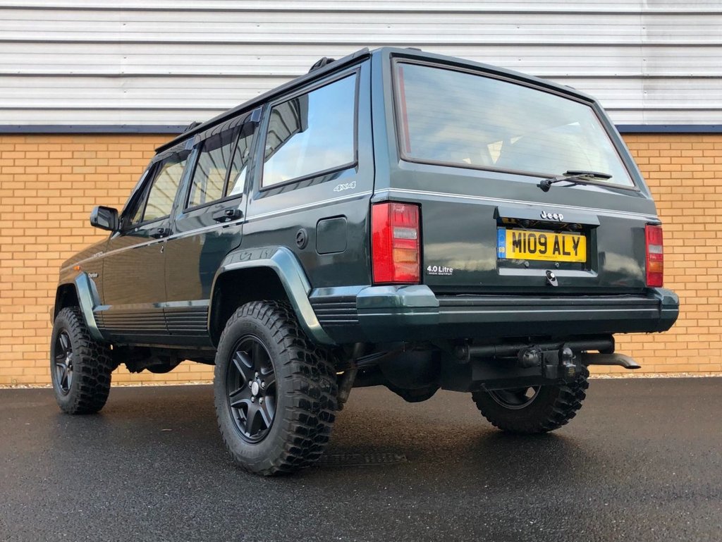 USED 1994 M JEEP CHEROKEE XJ LIMITED // 4x4 // 4.0L 181 BHP // LPG // Px swap 