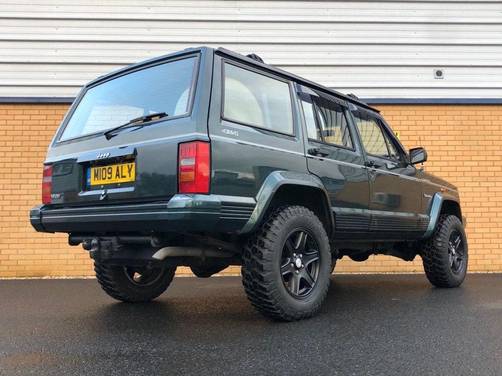 USED 1994 M JEEP CHEROKEE XJ LIMITED // 4x4 // 4.0L 181 BHP // LPG // Px swap 