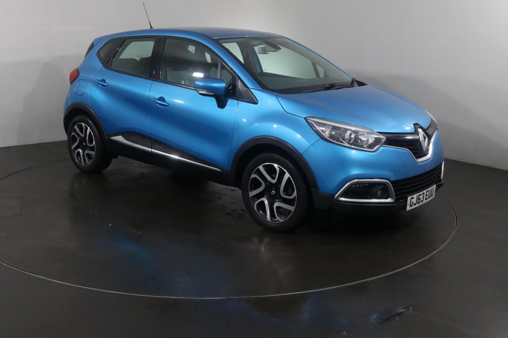 View our RENAULT CAPTUR