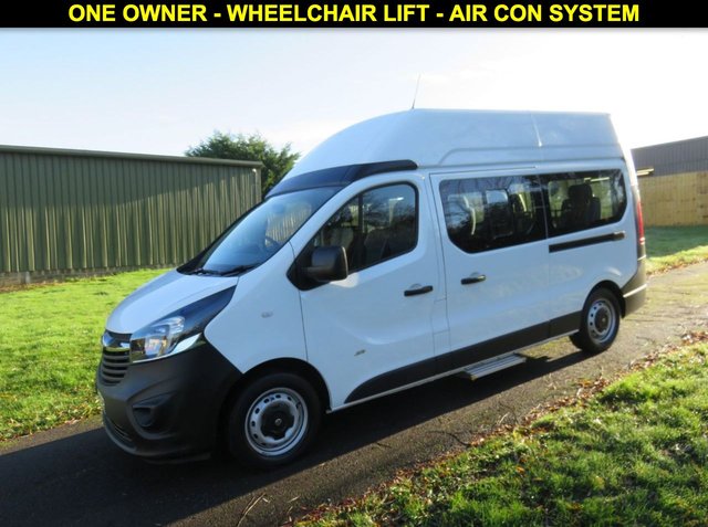 vauxhall vivaro dealers
