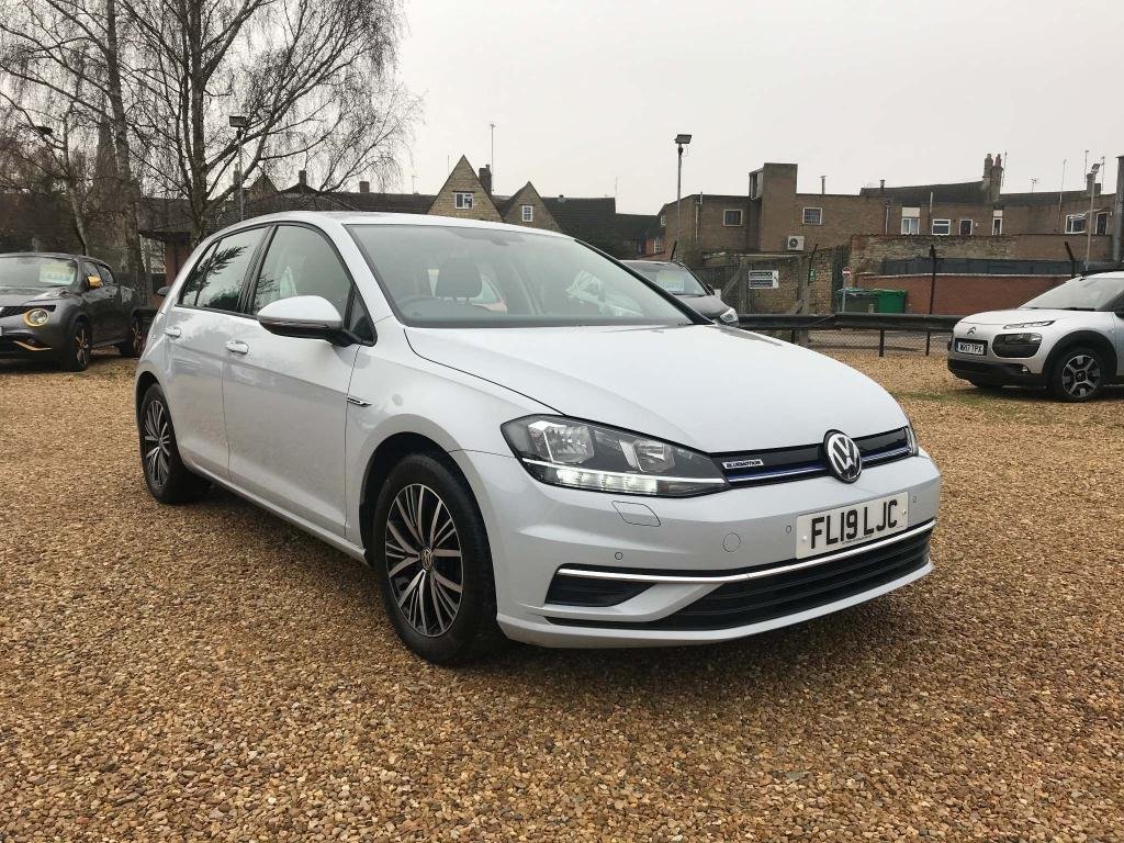 View our VOLKSWAGEN GOLF