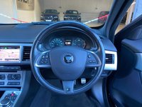 USED 2015 15 JAGUAR XF 2.2 D R-SPORT BLACK SPORTBRAKE 5d 200 BHP FINANCE AVAILABLE