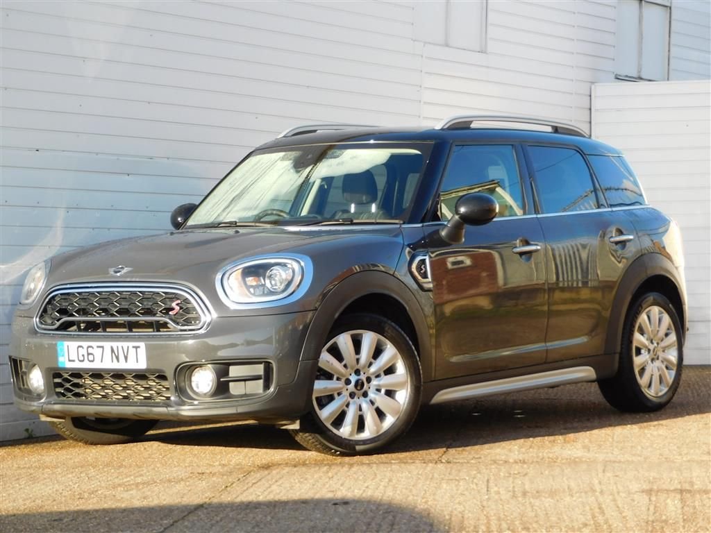 View our MINI COUNTRYMAN