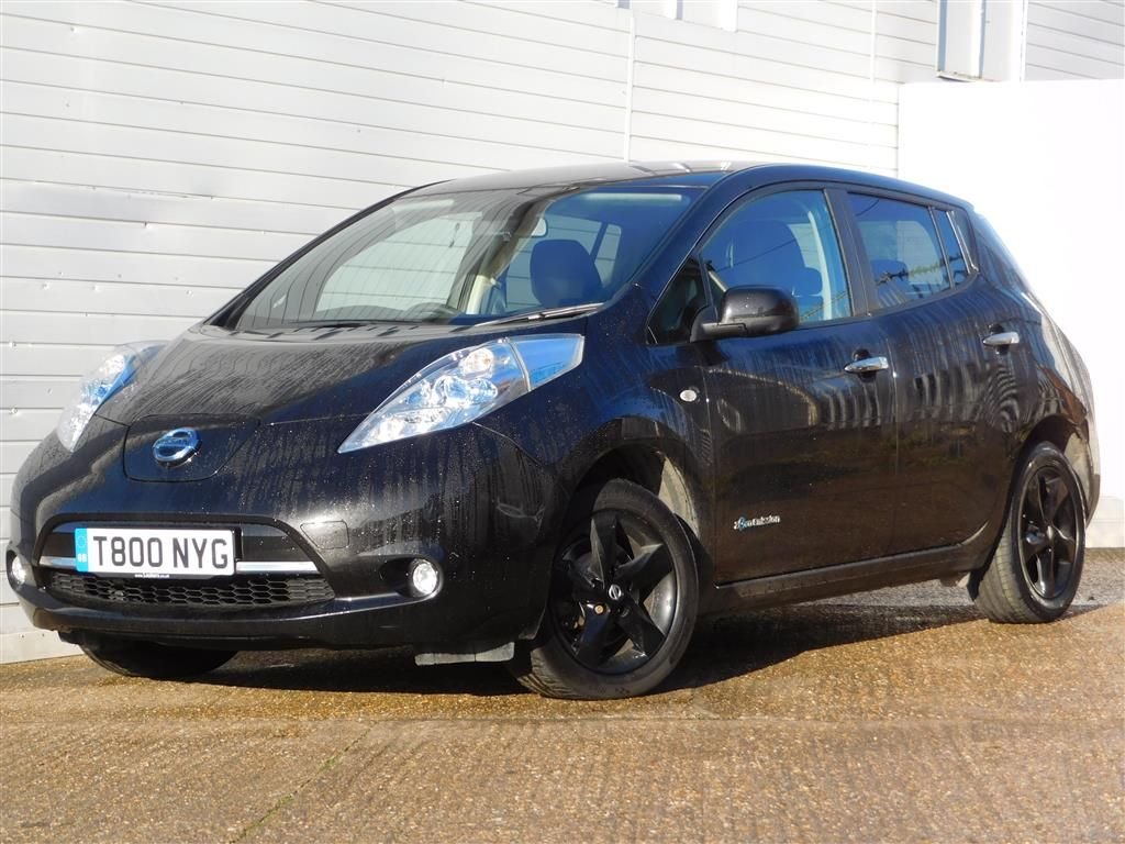 View our NISSAN LEAF