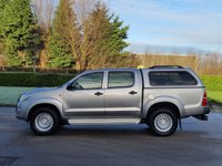 USED 2015 15 TOYOTA HI-LUX 2.5 ACTIVE 4X4 D-4D DCB 142 BHP ** NO VAT ** NO VAT  + CANOPY