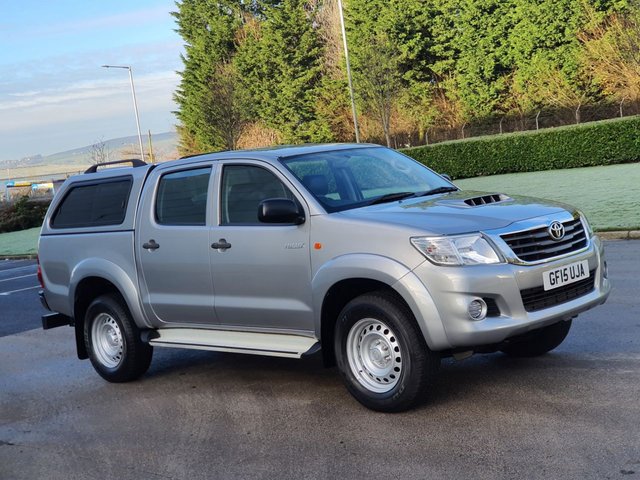 2015 15 Toyota HI-Lux 2.5 ACTIVE 4X4 D-4D DCB 142 BHP