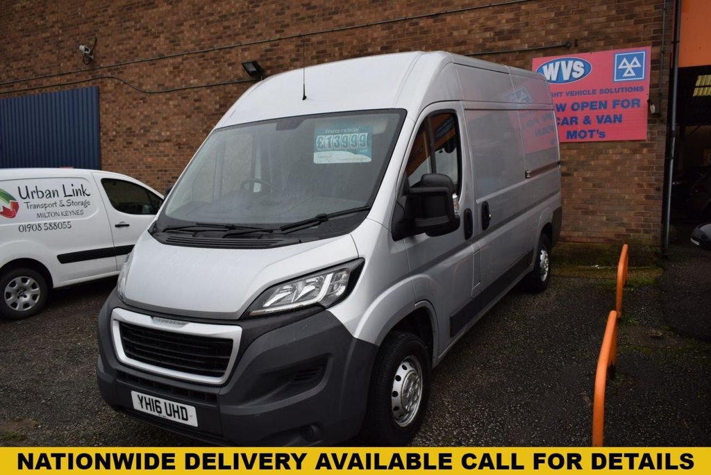 View our PEUGEOT BOXER