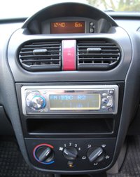 USED 2002 51 VAUXHALL CORSA 1.2 COMFORT 16V 5d 75 BHP www.suffolkcarcentre.co.uk - Located at Ilketshall