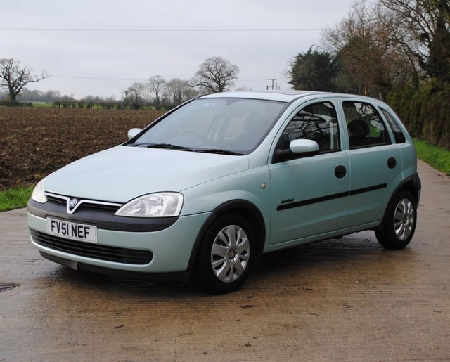 2002 51 Vauxhall Corsa 1.2 COMFORT 16V 5d 75 BHP