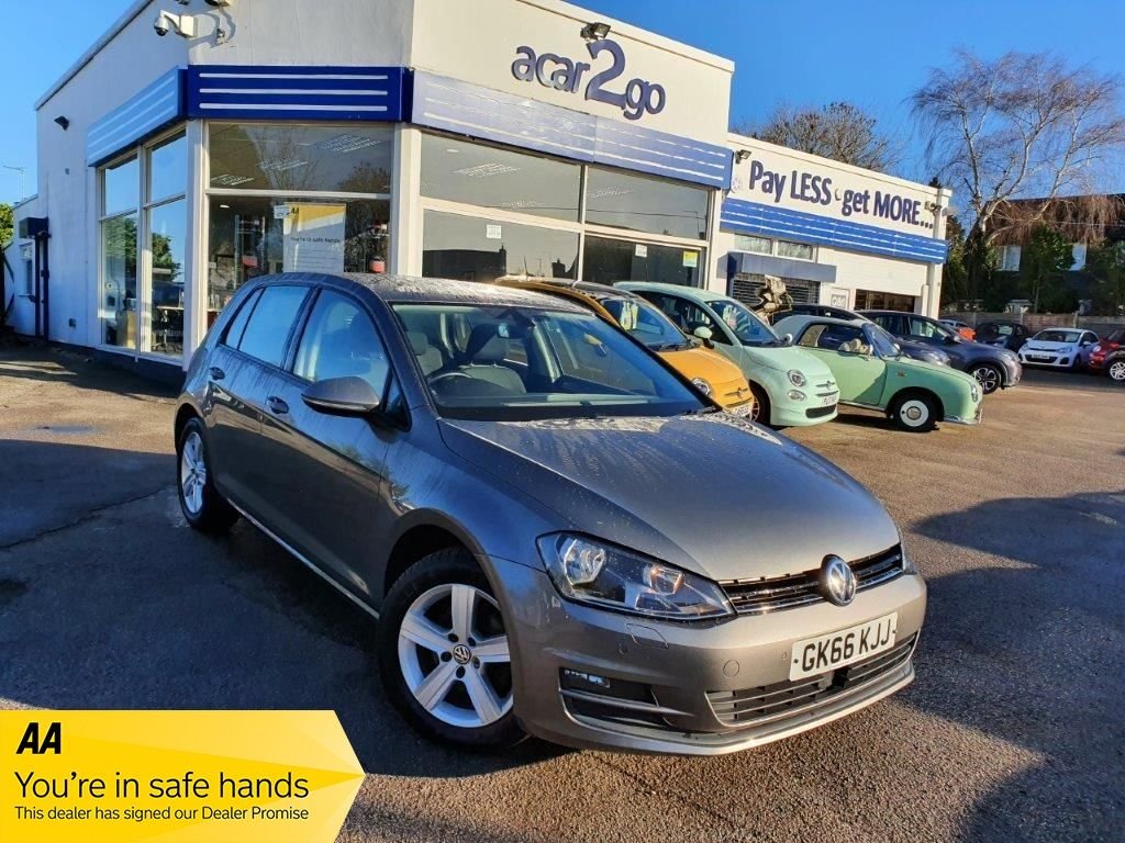 View our VOLKSWAGEN GOLF