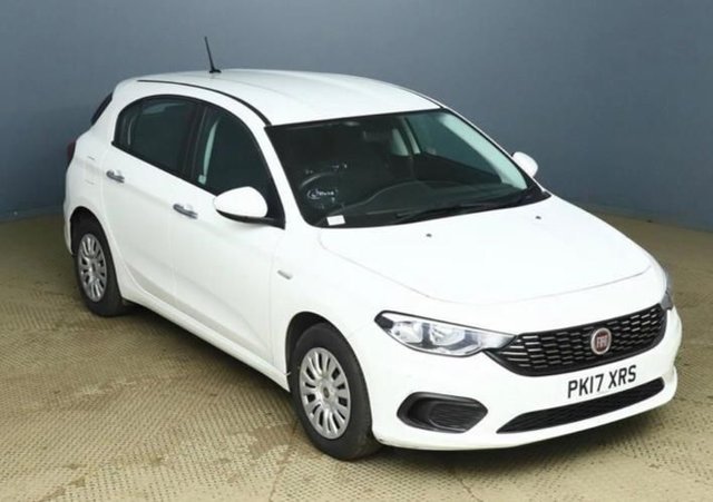 2017 17 Fiat Tipo 1.4 EASY 5d 94 BHP