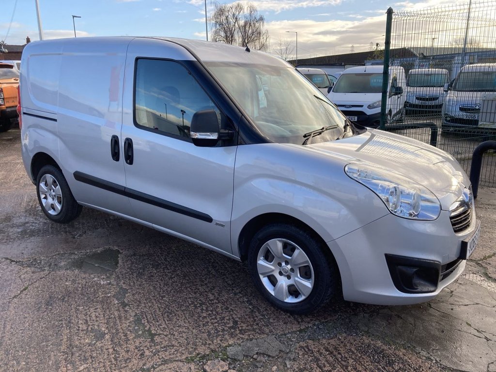 View our VAUXHALL COMBO VAN