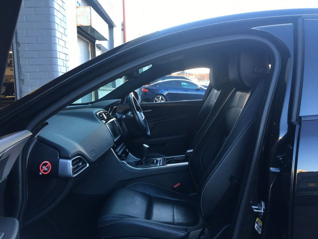 USED 2015 65 JAGUAR XE 2.0 R-SPORT 4d 178 BHP 