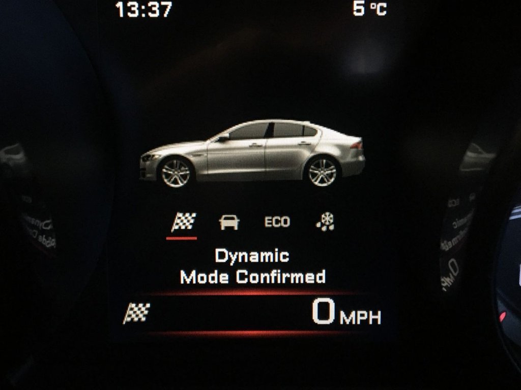 USED 2015 65 JAGUAR XE 2.0 R-SPORT 4d 178 BHP 