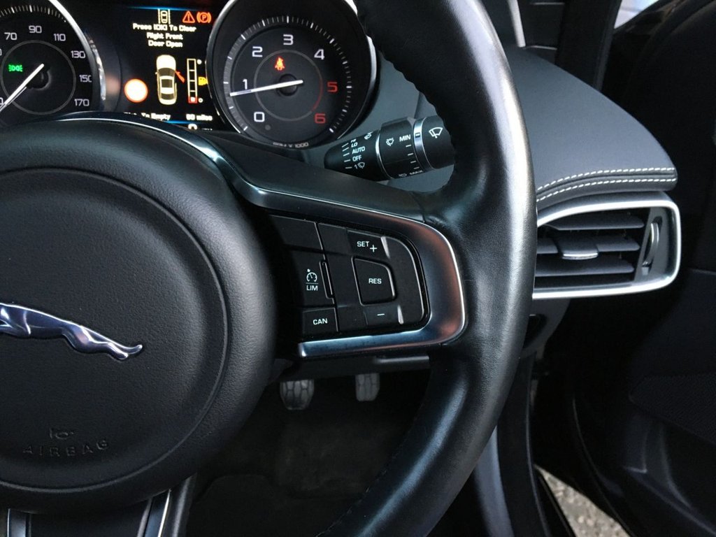 USED 2015 65 JAGUAR XE 2.0 R-SPORT 4d 178 BHP 