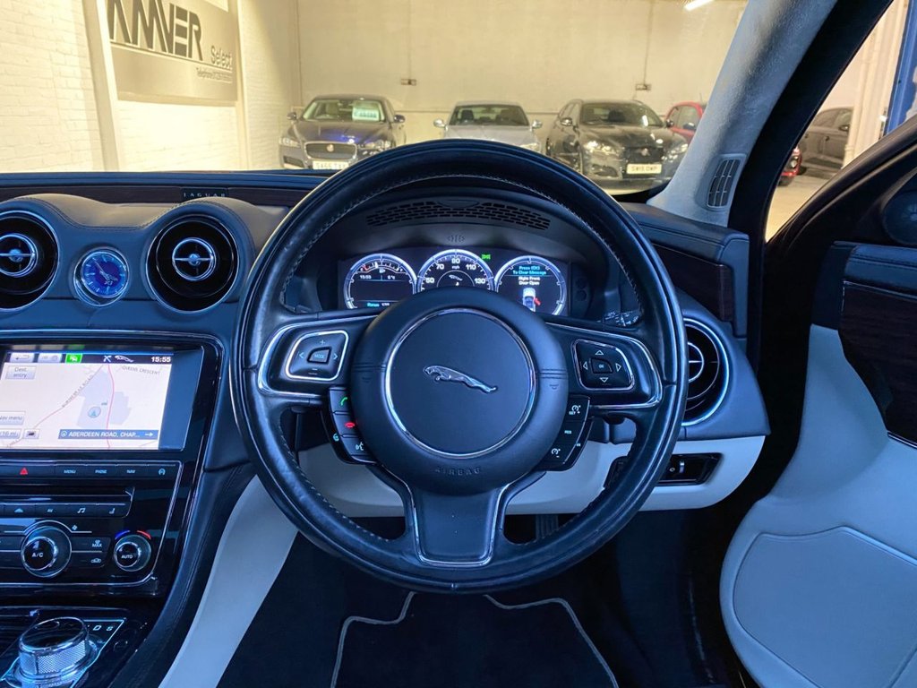 USED 2012 62 JAGUAR XJ 3.0 D V6 PORTFOLIO 4d 275 BHP 