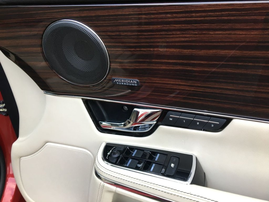 USED 2012 62 JAGUAR XJ 3.0 D V6 PORTFOLIO 4d 275 BHP 