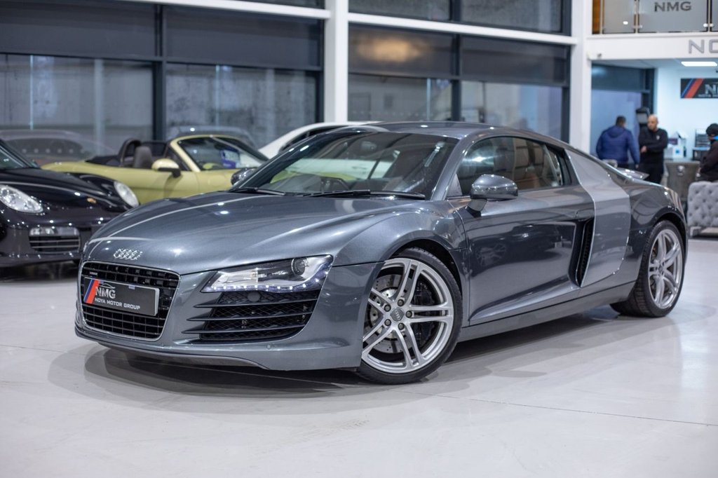 View our AUDI R8