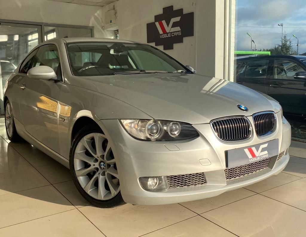 View our BMW 3 SERIES