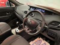 USED 2013 13 RENAULT GRAND SCENIC 1.6 DYNAMIQUE TOMTOM ENERGY DCI S/S 5d 130 BHP **  7 SEATER  **  .....SATNAV