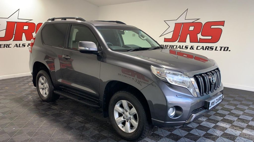 View our TOYOTA LAND CRUISER