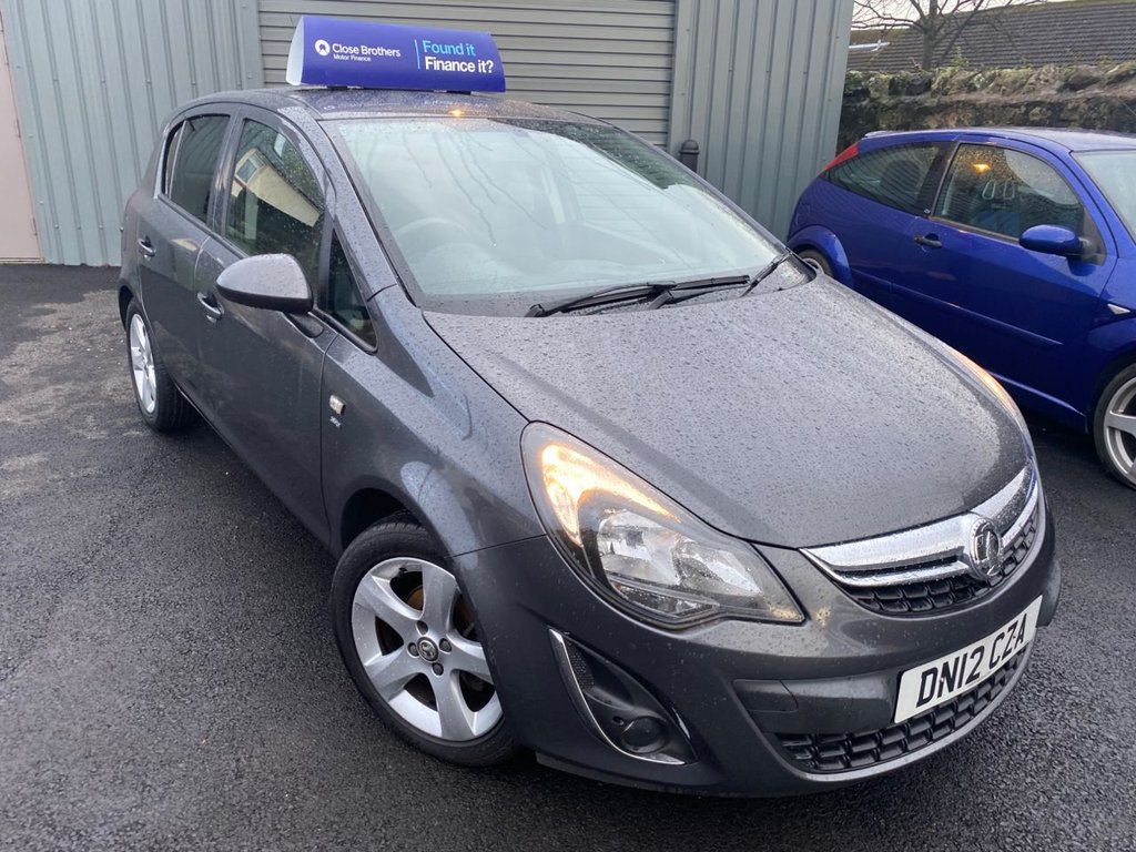 12 Vauxhall Corsa Sxi Ac 3 999