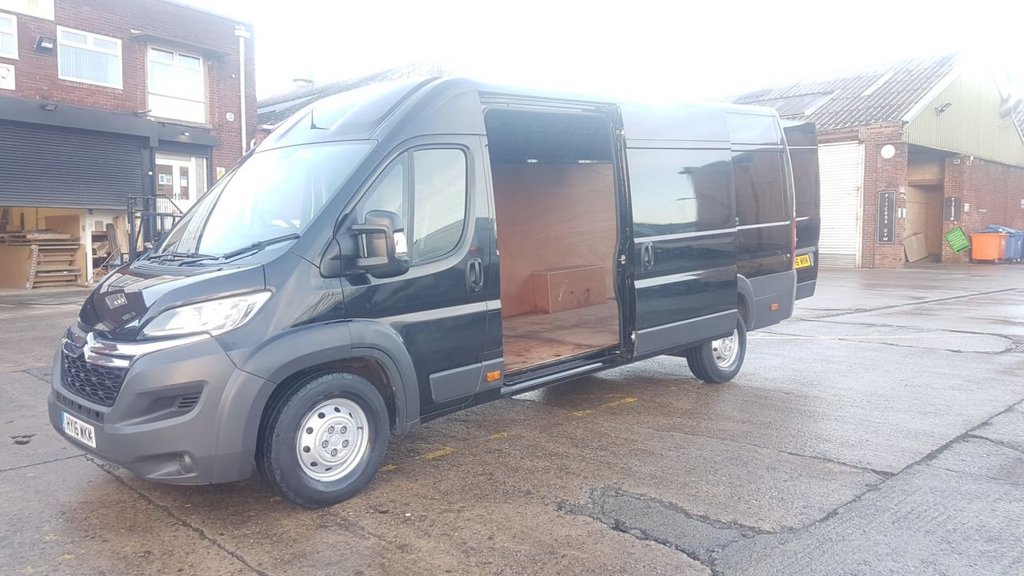 View our CITROEN RELAY
