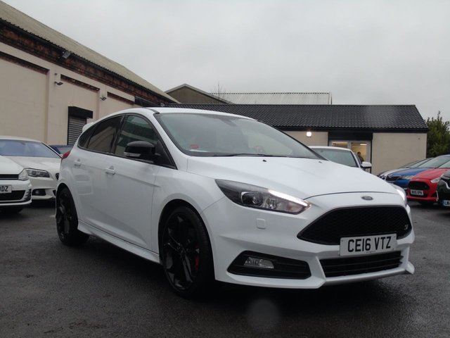 2016 16 Ford Focus 2.0 ST-3 5d 247 BHP