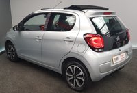 USED 2015 15 CITROEN C1 1.0 AIRSCAPE FEEL EDITION 5d 68 BHP SUNRISE RED DASH ACCENT + RED ZEBRA DOOR DETAIL  &pound;0 TAX CAR