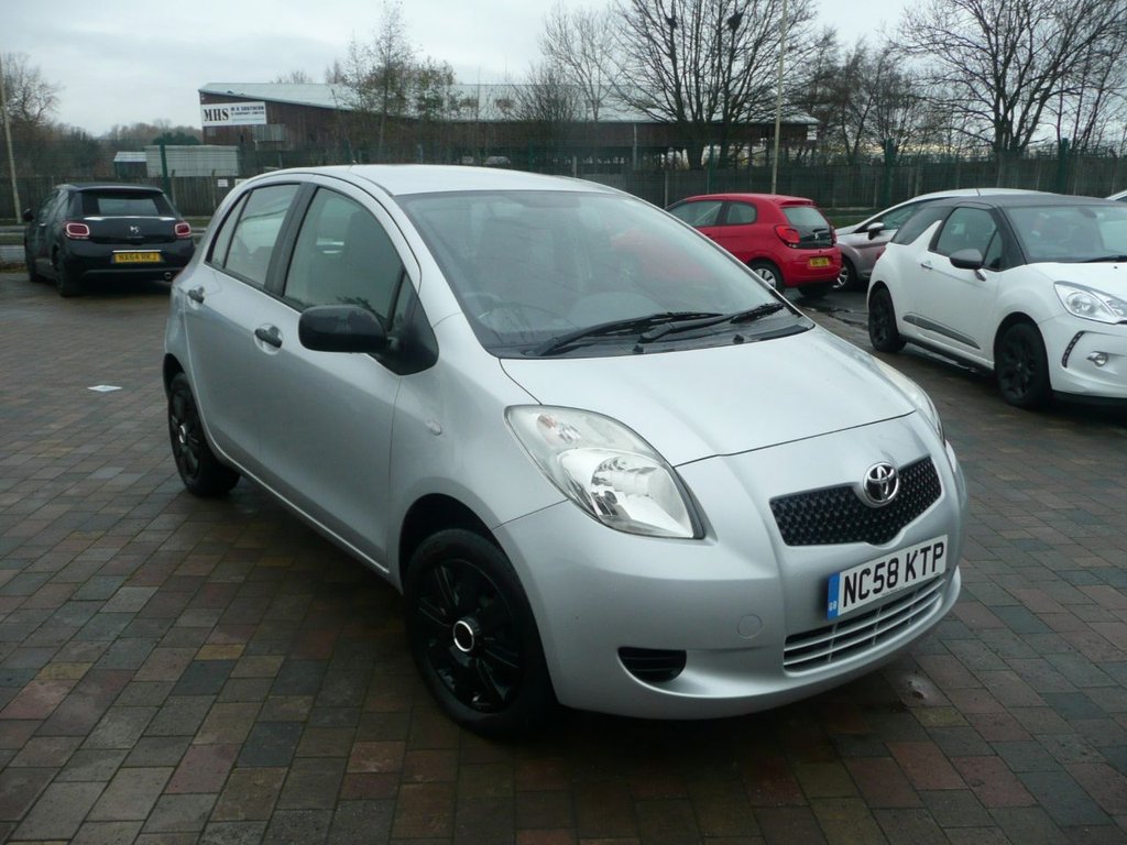 toyota yaris 2009 isofix