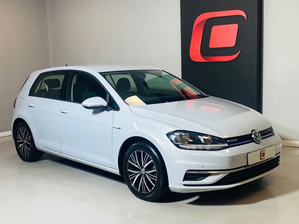 View our VOLKSWAGEN GOLF