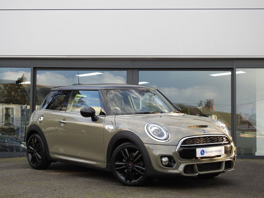 View our MINI HATCH COOPER