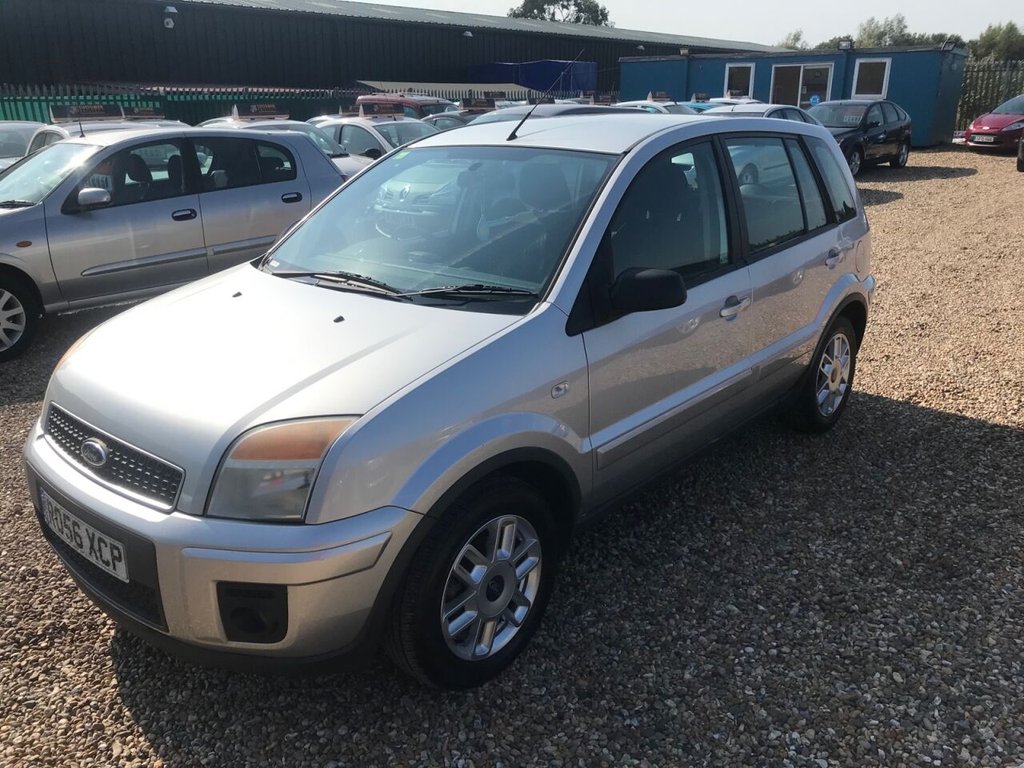 View our FORD FUSION
