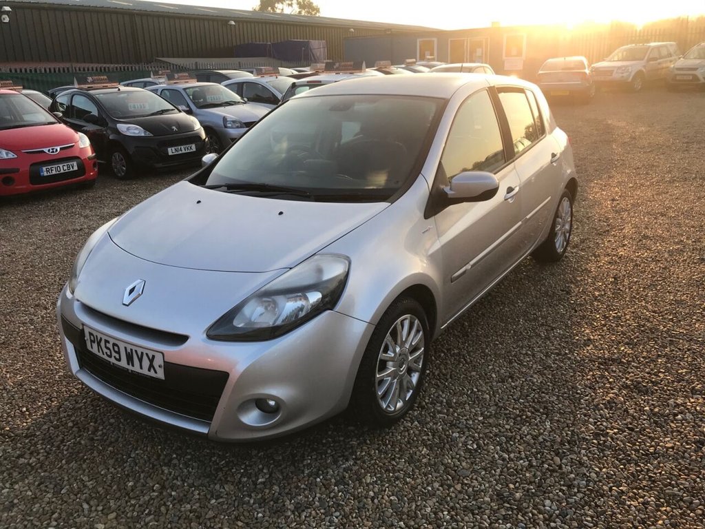 View our RENAULT CLIO