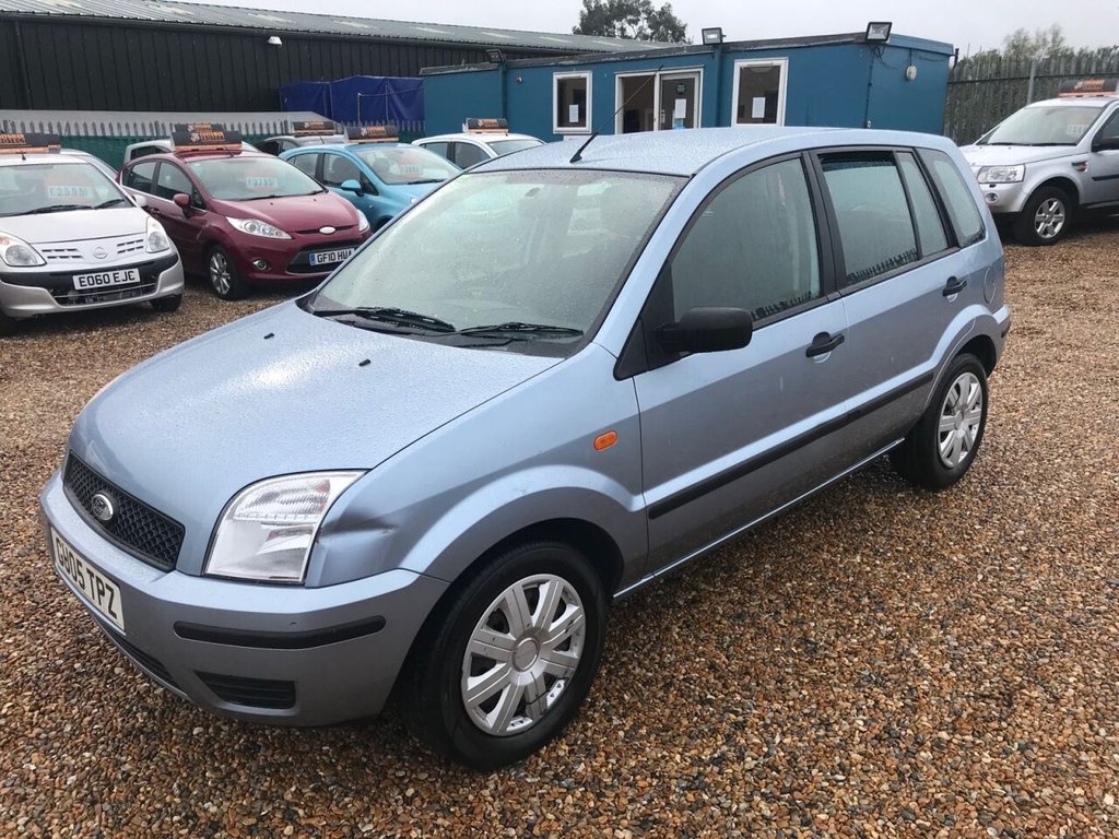 View our FORD FUSION