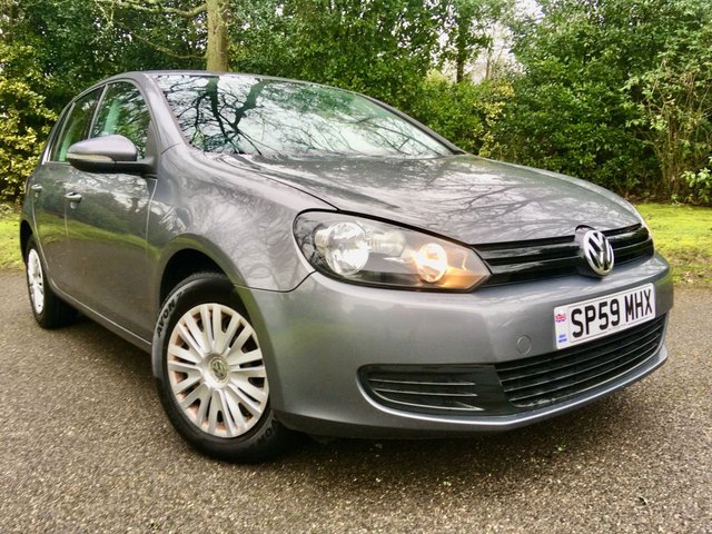 2009 59 Volkswagen Golf 1.4 S 5d 79 BHP 1 PRIVATE OWNER/ X10 VW SERVICING STAMPS/11 AIRBAGS/CAMBELT AND WATERPUMP JUST RENEWED 