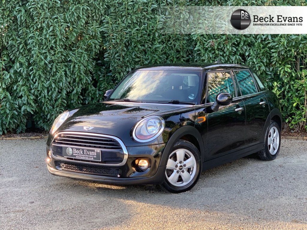 View our MINI HATCH COOPER