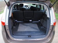 USED 2010 10 RENAULT GRAND SCENIC 1.6 DYNAMIQUE TOMTOM VVT 5d 109 BHP www.suffolkcarcentre.co.uk - Located at Ilketshall