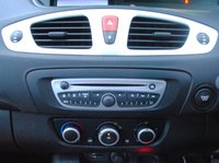 USED 2010 10 RENAULT GRAND SCENIC 1.6 DYNAMIQUE TOMTOM VVT 5d 109 BHP www.suffolkcarcentre.co.uk - Located at Ilketshall
