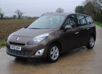 USED 2010 10 RENAULT GRAND SCENIC 1.6 DYNAMIQUE TOMTOM VVT 5d 109 BHP www.suffolkcarcentre.co.uk - Located at Ilketshall