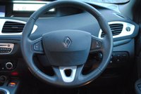 USED 2010 10 RENAULT GRAND SCENIC 1.6 DYNAMIQUE TOMTOM VVT 5d 109 BHP www.suffolkcarcentre.co.uk - Located at Ilketshall