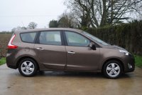 USED 2010 10 RENAULT GRAND SCENIC 1.6 DYNAMIQUE TOMTOM VVT 5d 109 BHP www.suffolkcarcentre.co.uk - Located at Ilketshall