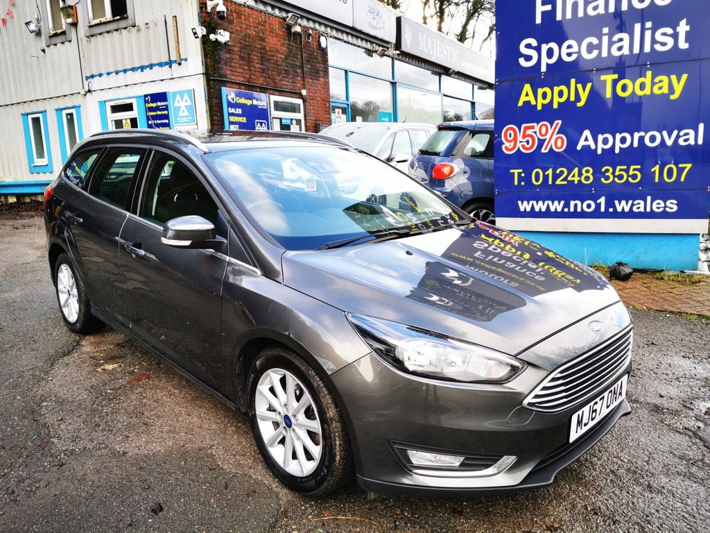 View our FORD FOCUS