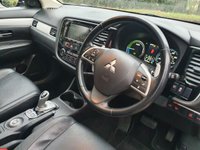 USED 2014 64 MITSUBISHI OUTLANDER 2.0 PHEV GX 4HS 5d 162 BHP ZERO DEPOSIT FINANCE AVAILABLE